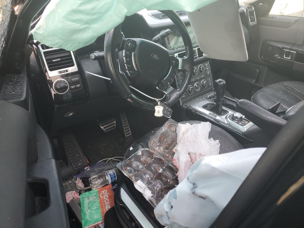 2011 Land Rover Range Rover - Image 8