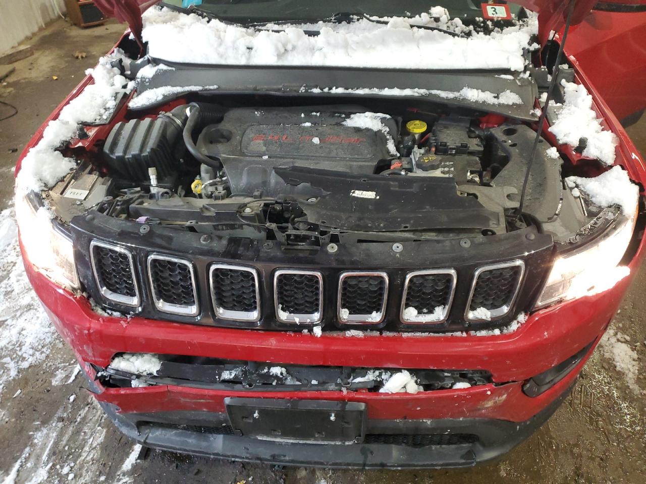 2018 Jeep Compass - Image 12