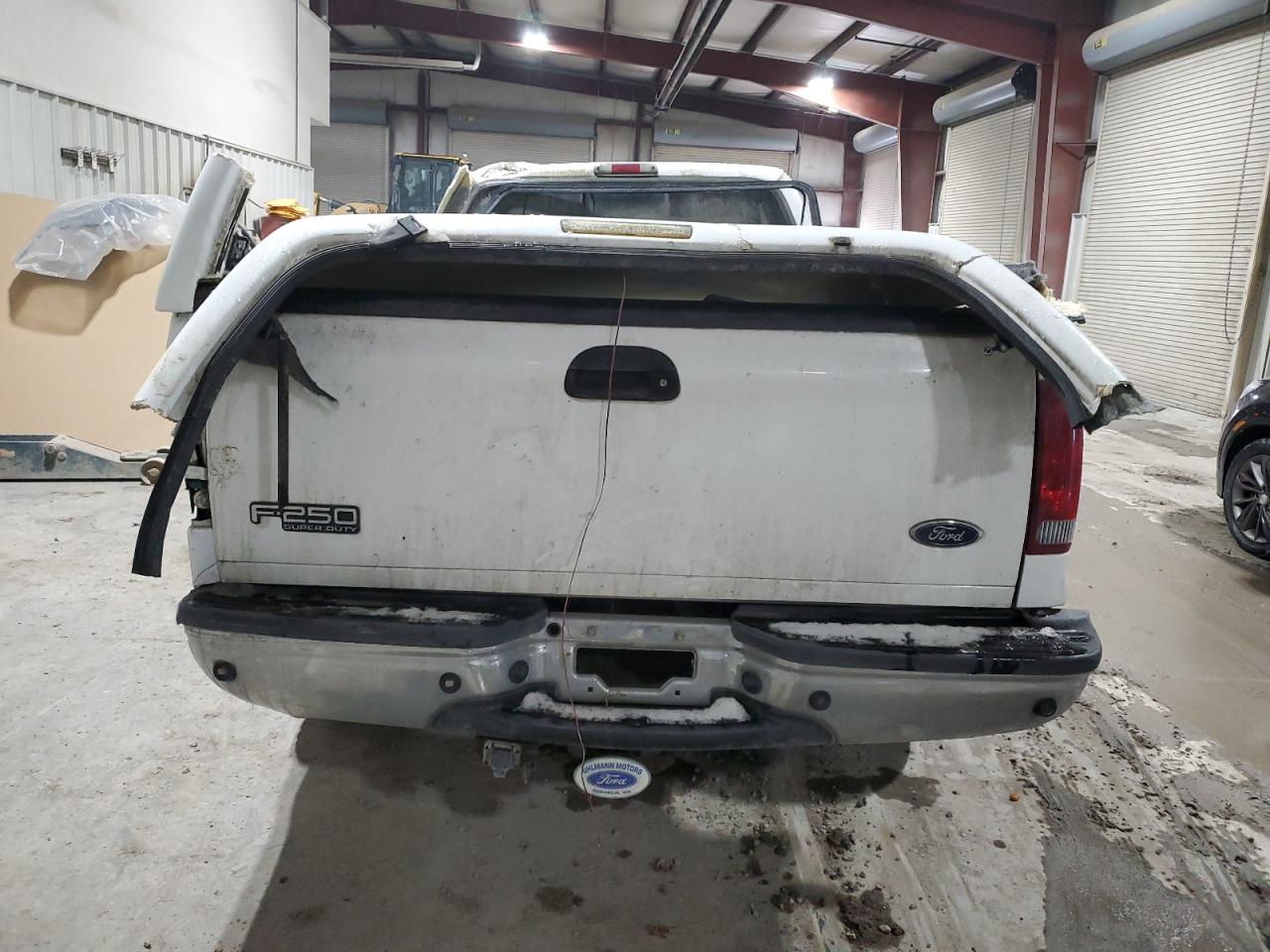 2003 Ford F250 - Image 6