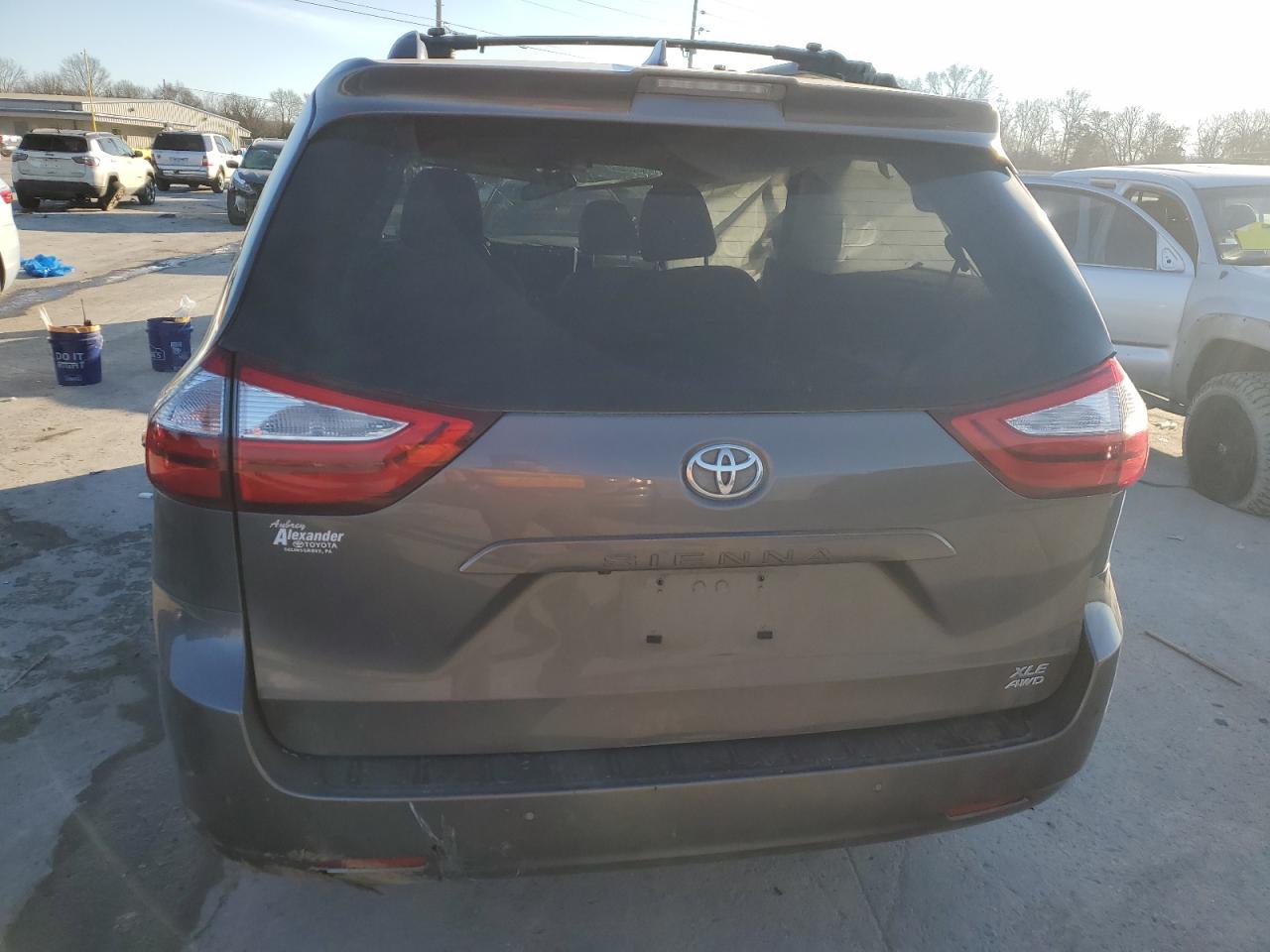 2019 Toyota Sienna - Image 6