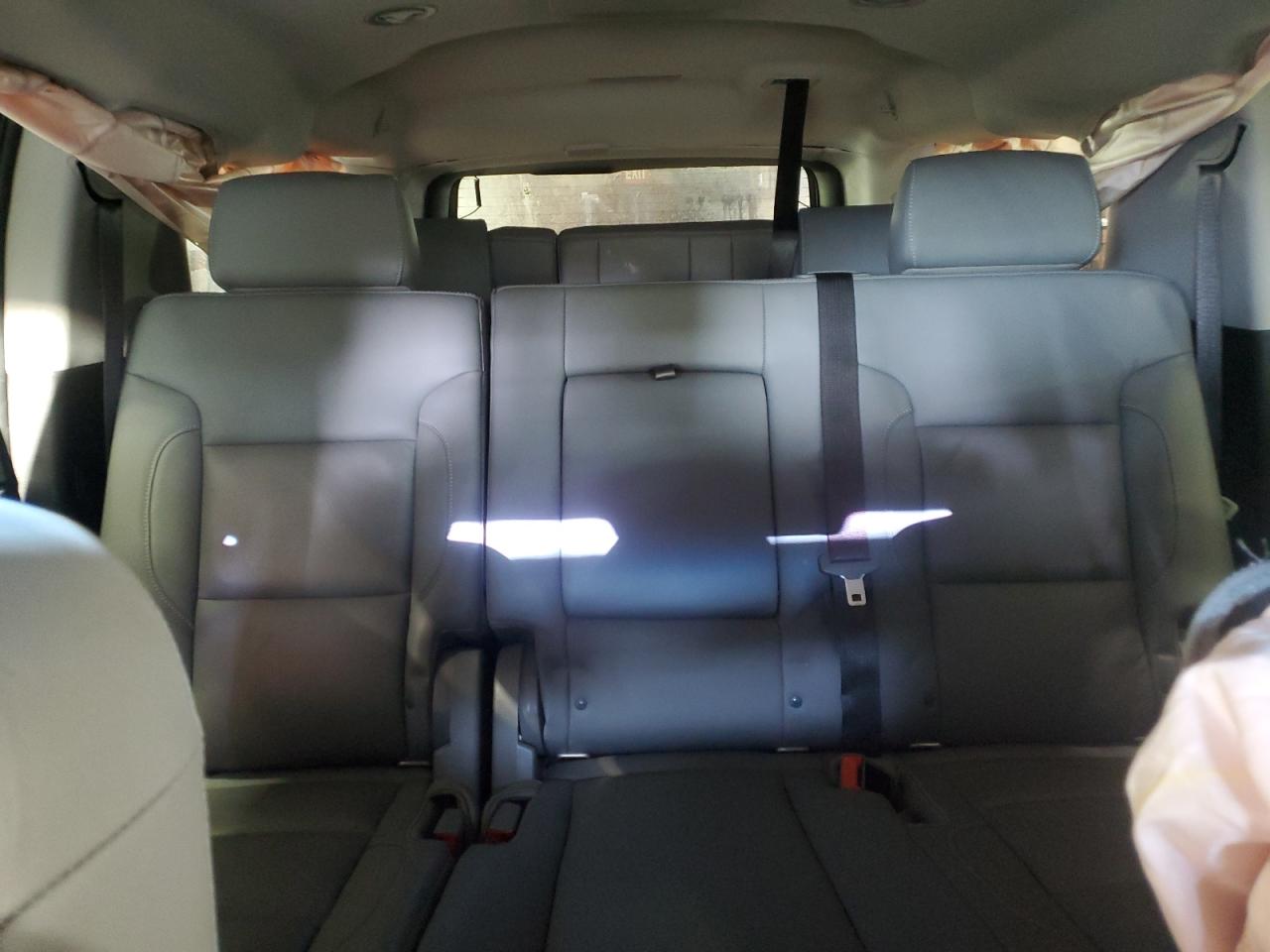 2020 Chevrolet Suburban - Image 10