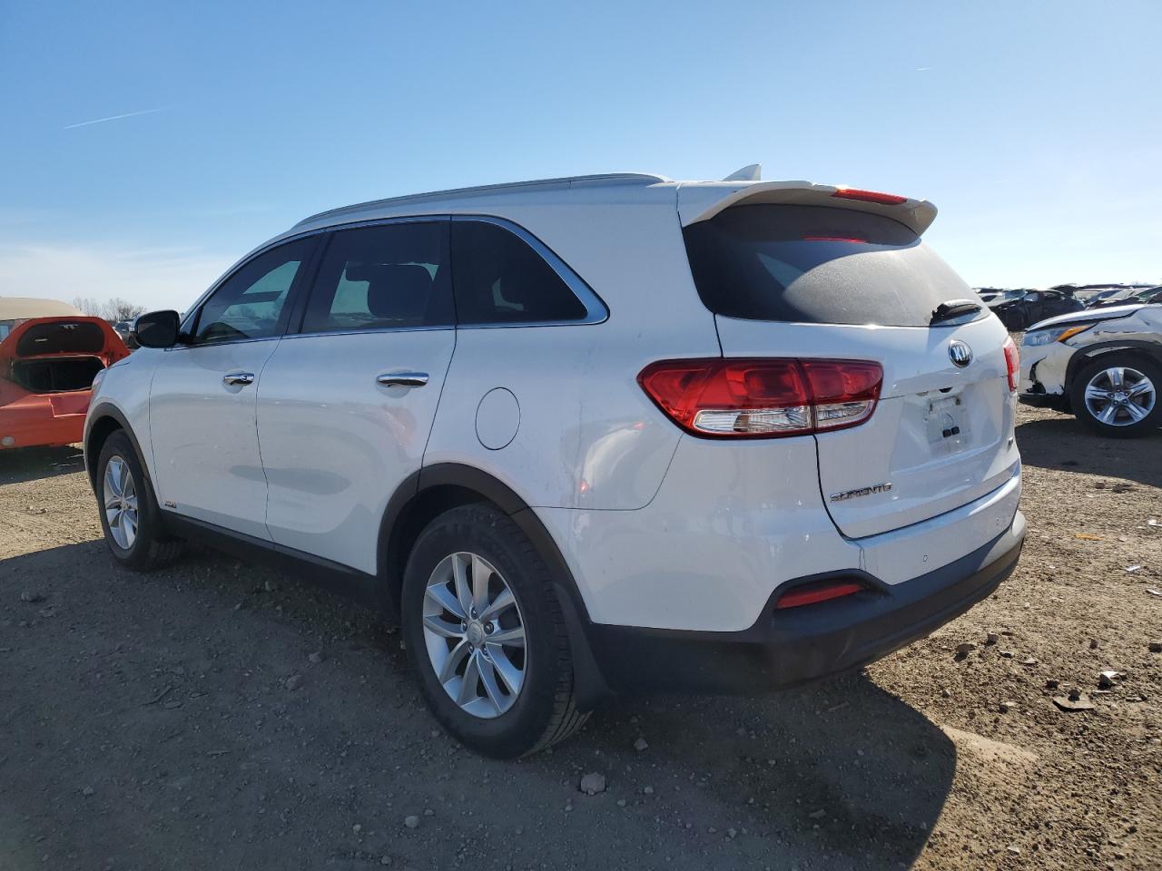 2016 Kia Sorento - Image 2
