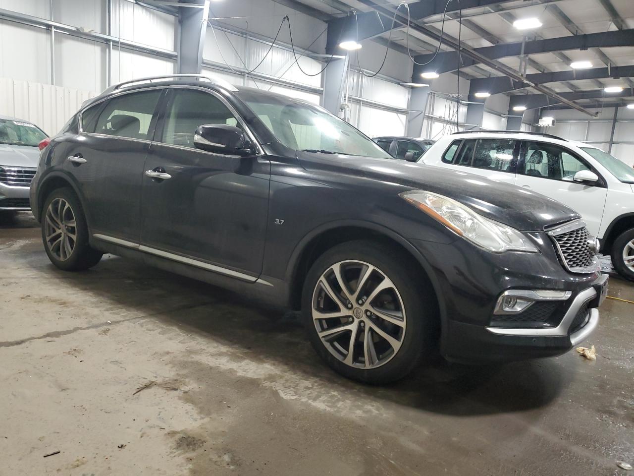 2017 Infiniti QX50 - Image 4