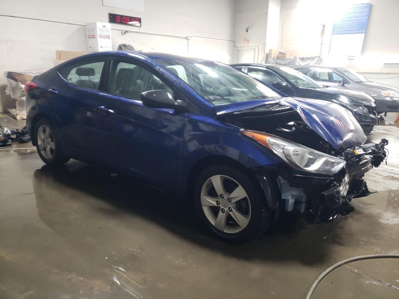 2013 Hyundai Elantra - Image 4