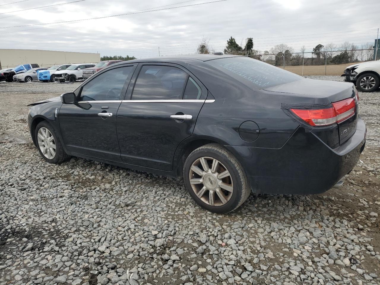 2010 Lincoln MKZ - Image 2