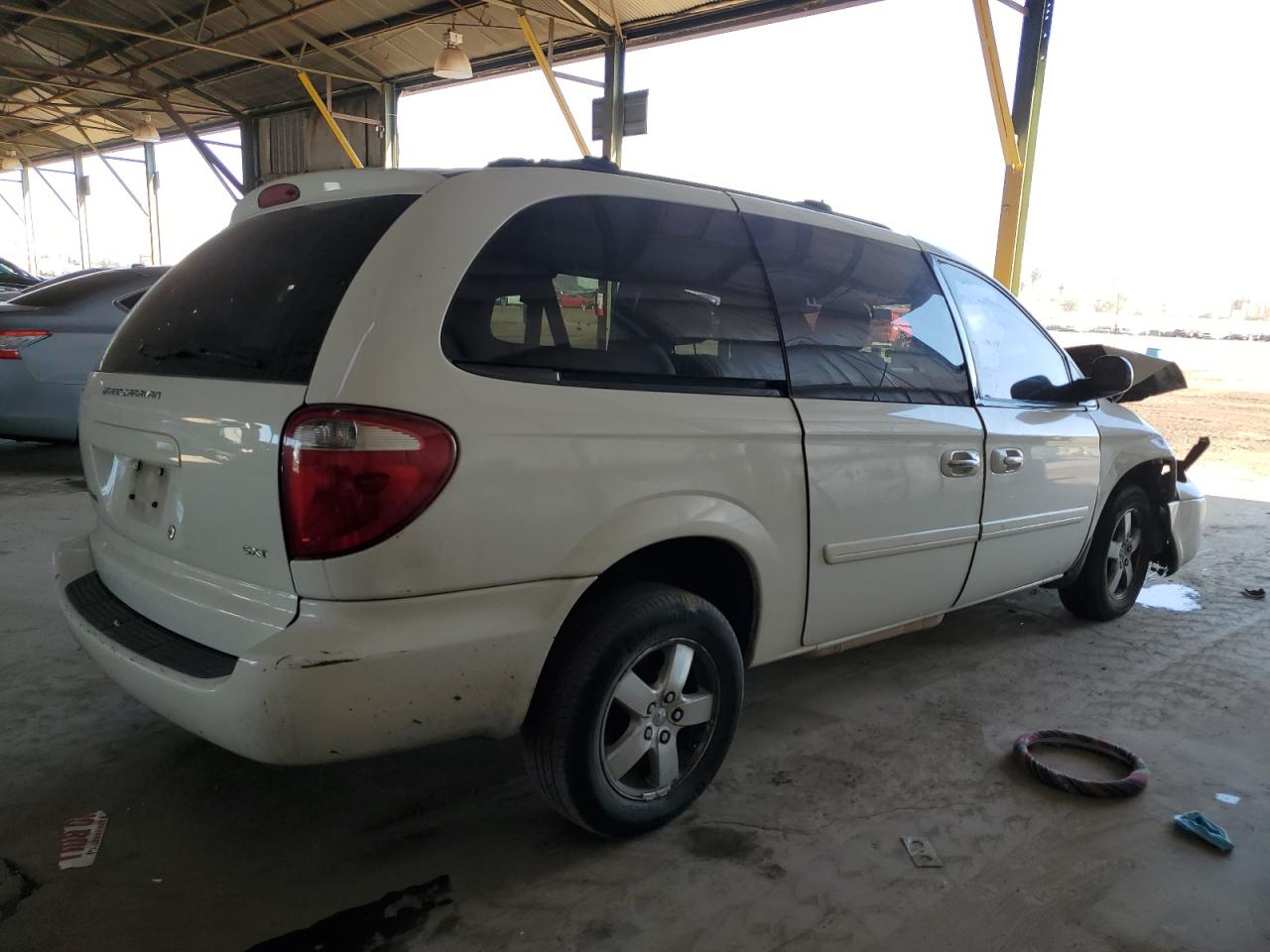 2007 Dodge Caravan - Image 3