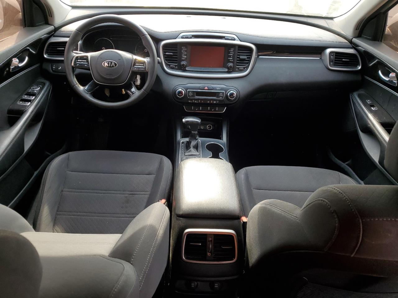 2019 Kia Sorento - Image 8