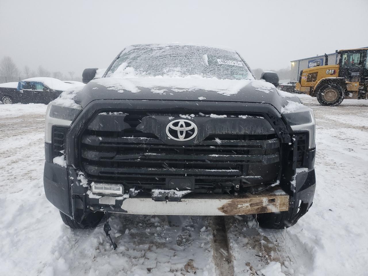 2022 Toyota Tundra - Image 5
