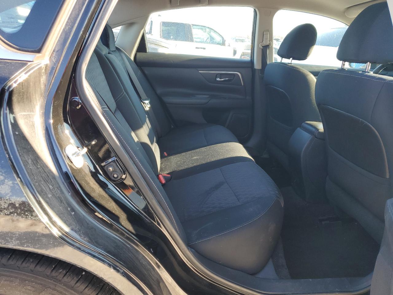 2017 Nissan Altima - Image 11