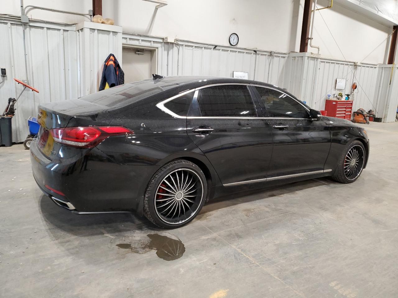 2016 Hyundai Genesis - Image 3