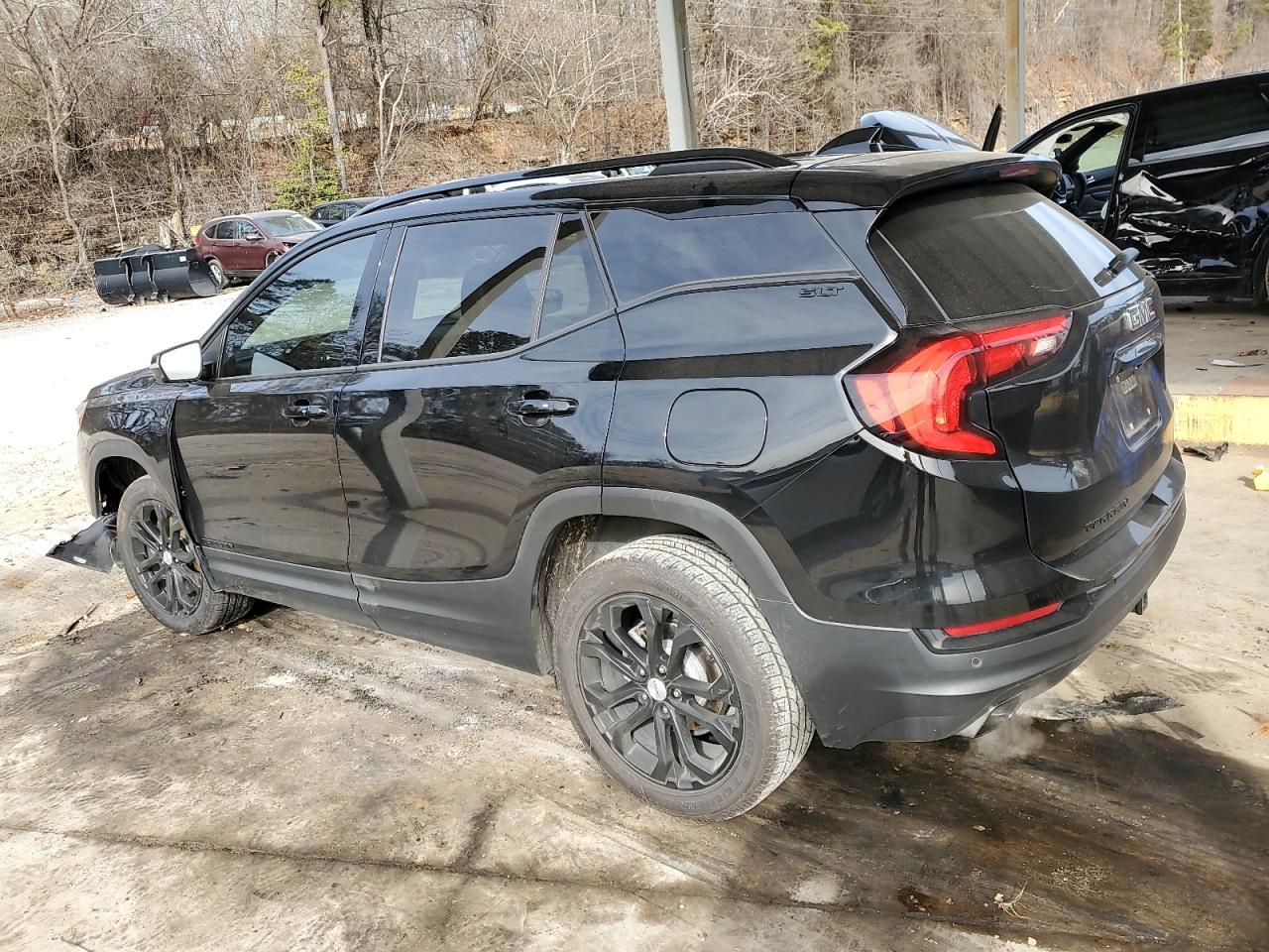 2020 GMC Terrain - Image 2
