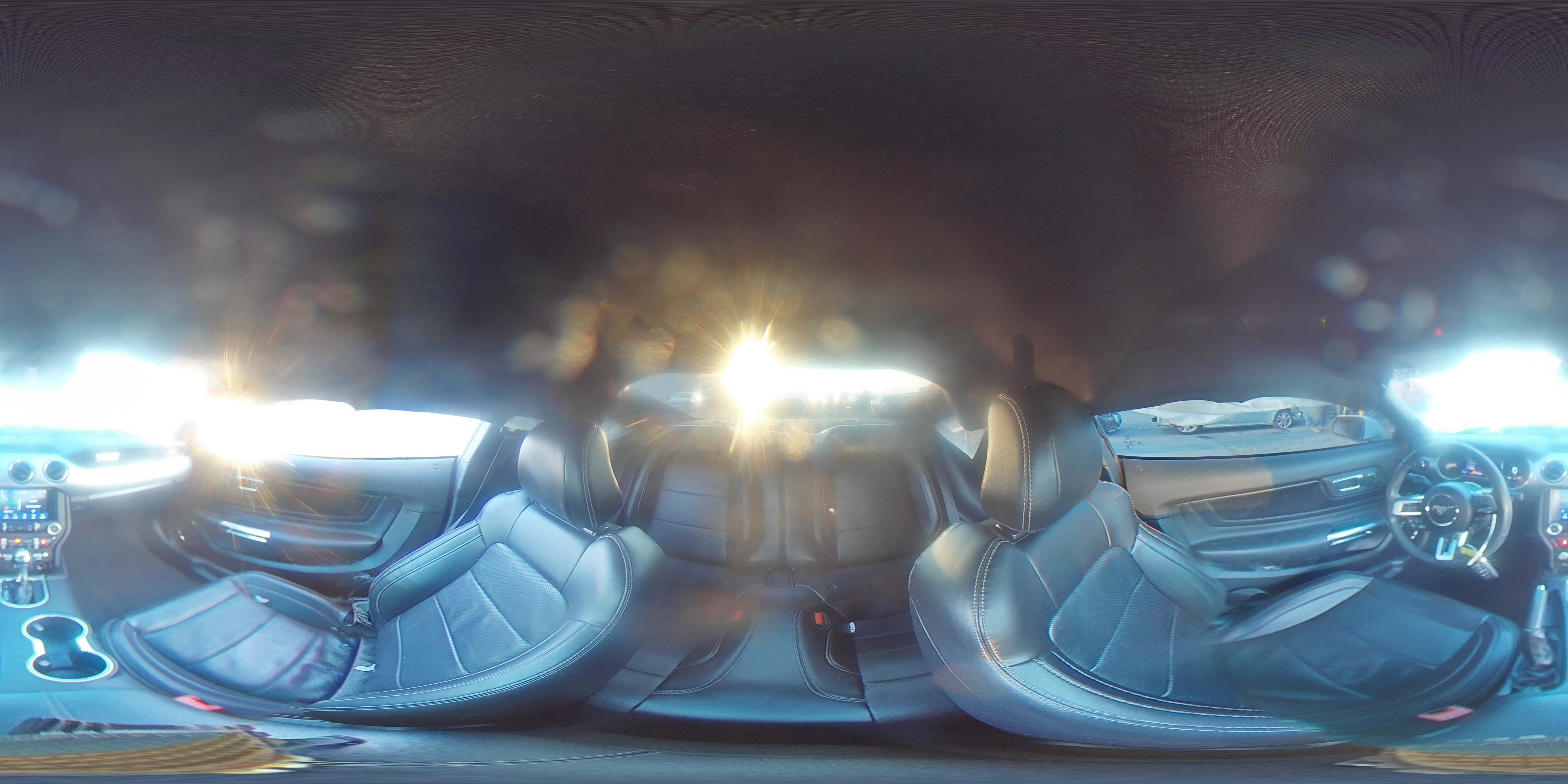 2022 Ford Mustang - Image 13