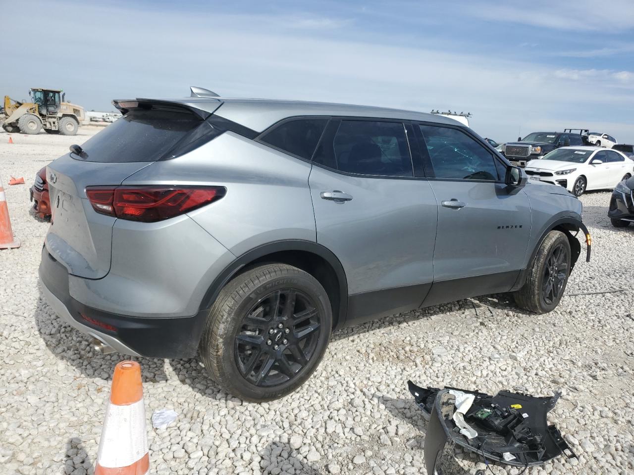 2023 Chevrolet Blazer - Image 3