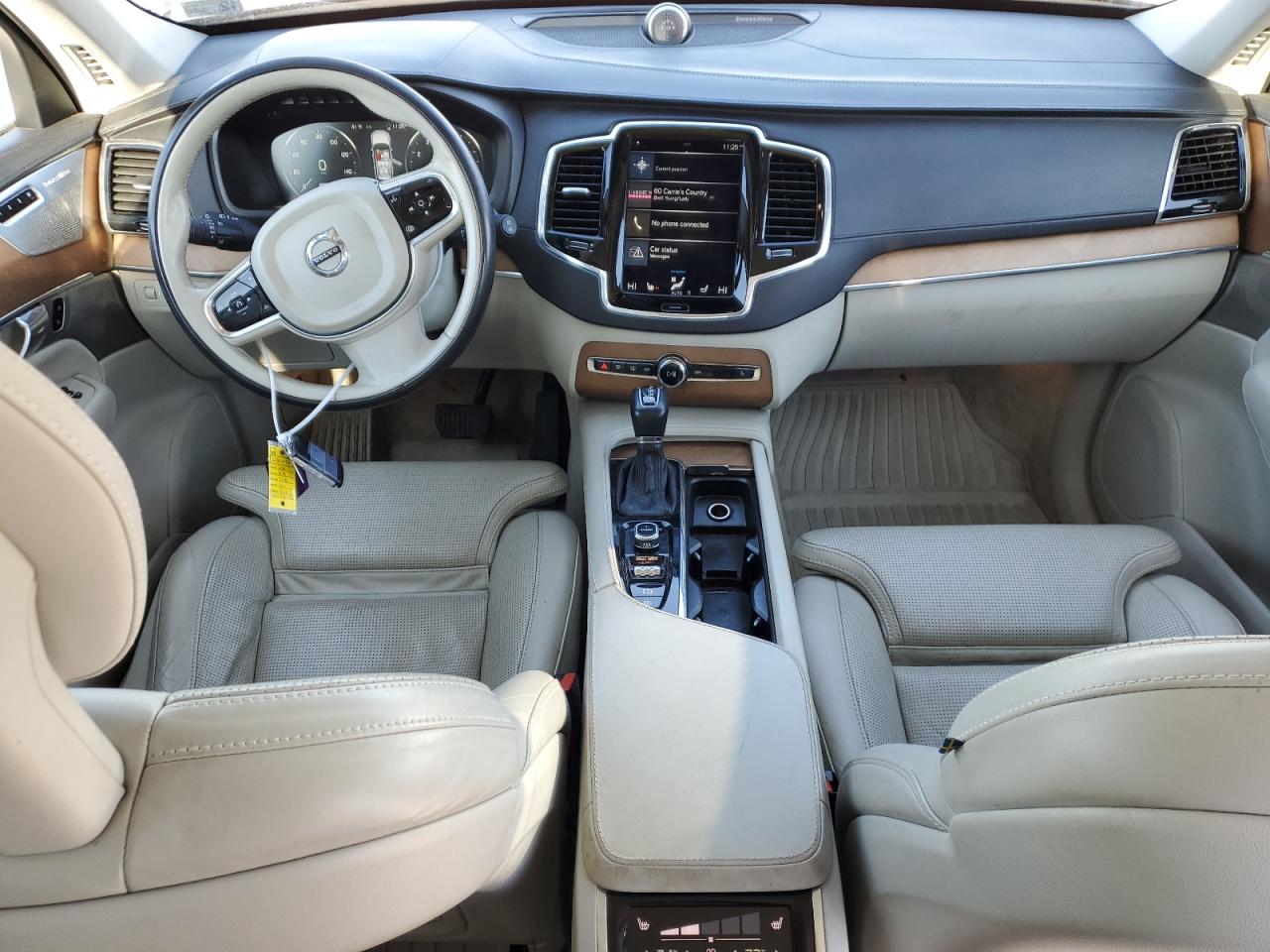 2016 Volvo XC90 - Image 8