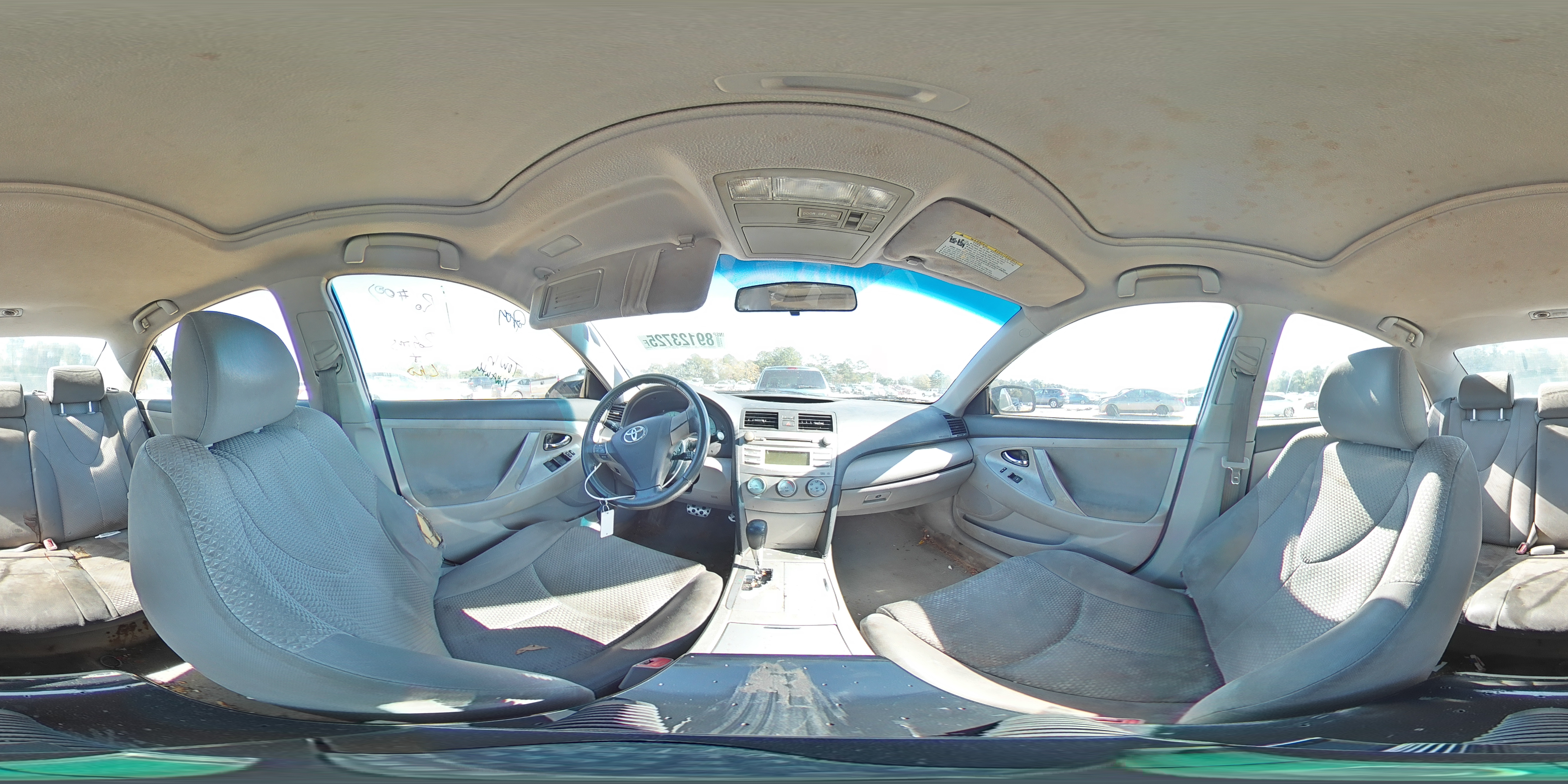 2011 Toyota Camry - Image 13
