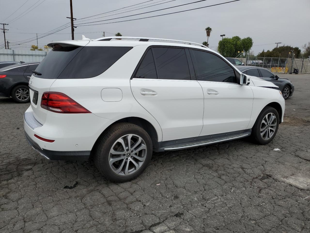 2018 Mercedes-Benz GLE - Image 3