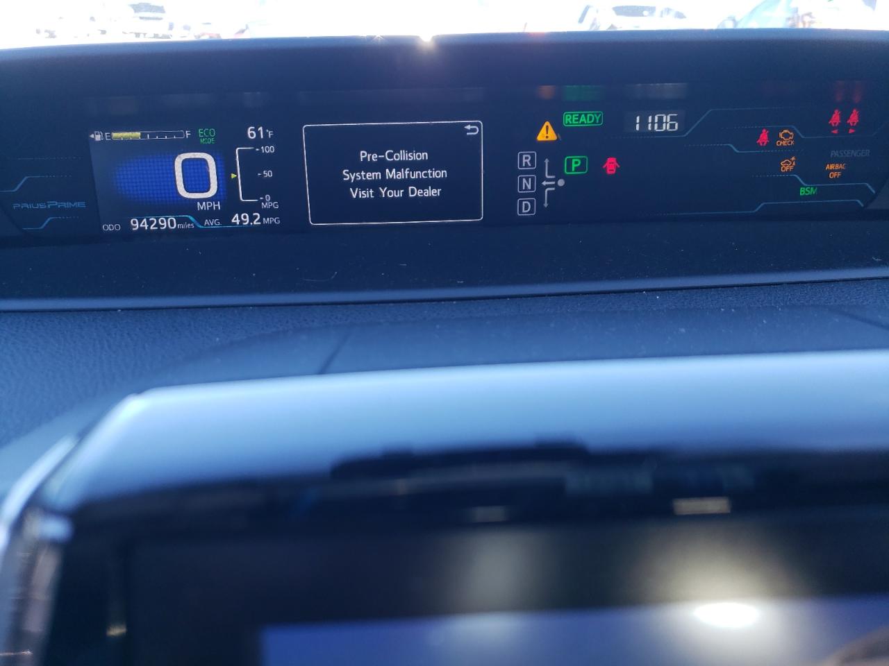 2017 Toyota Prius - Image 9