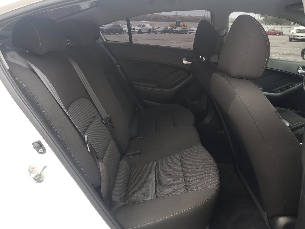 2017 Kia Forte Lx VIN: 3KPFK4A70HE143685 Lot: 89370255