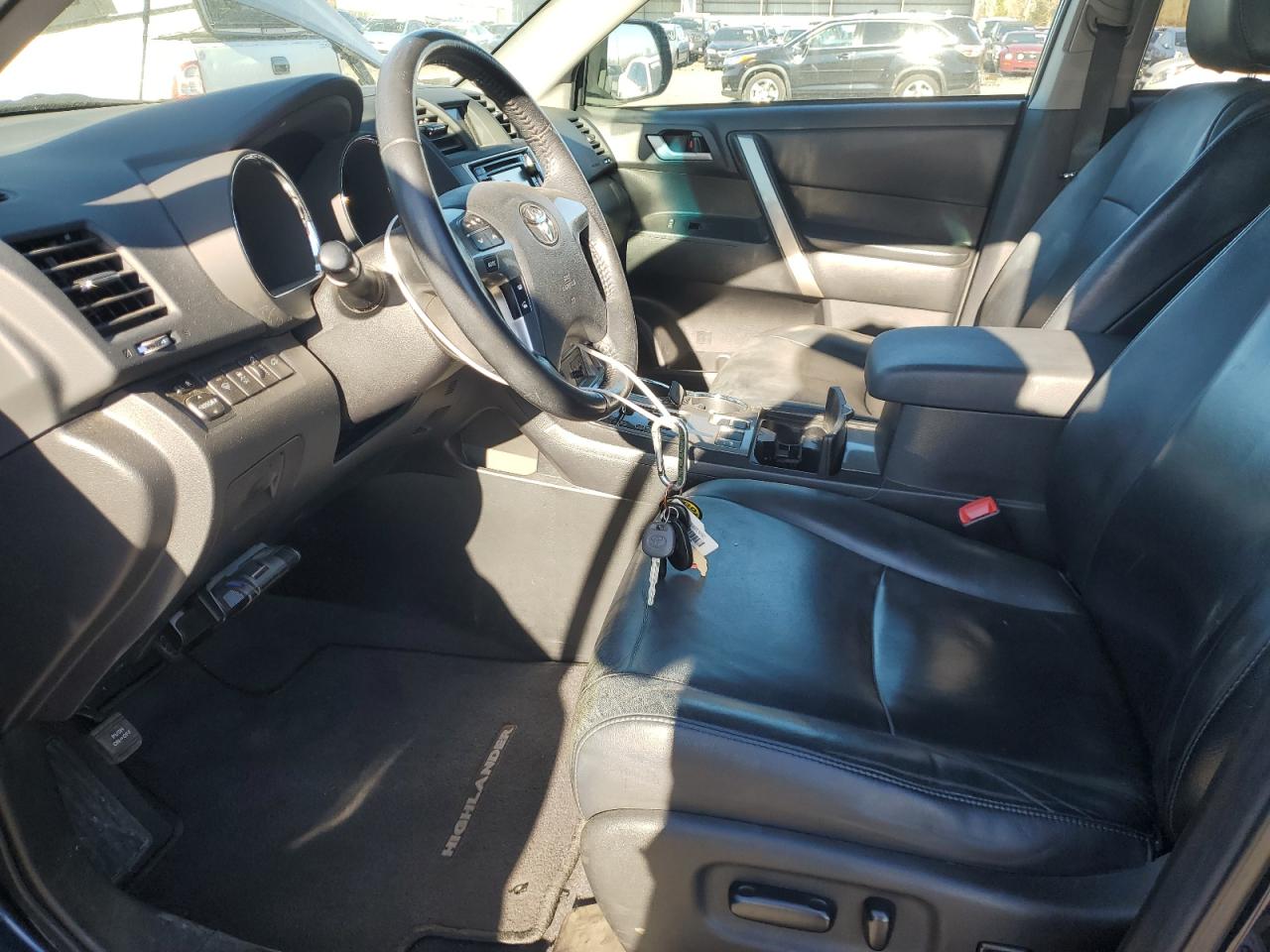 2013 Toyota Highlander - Image 7