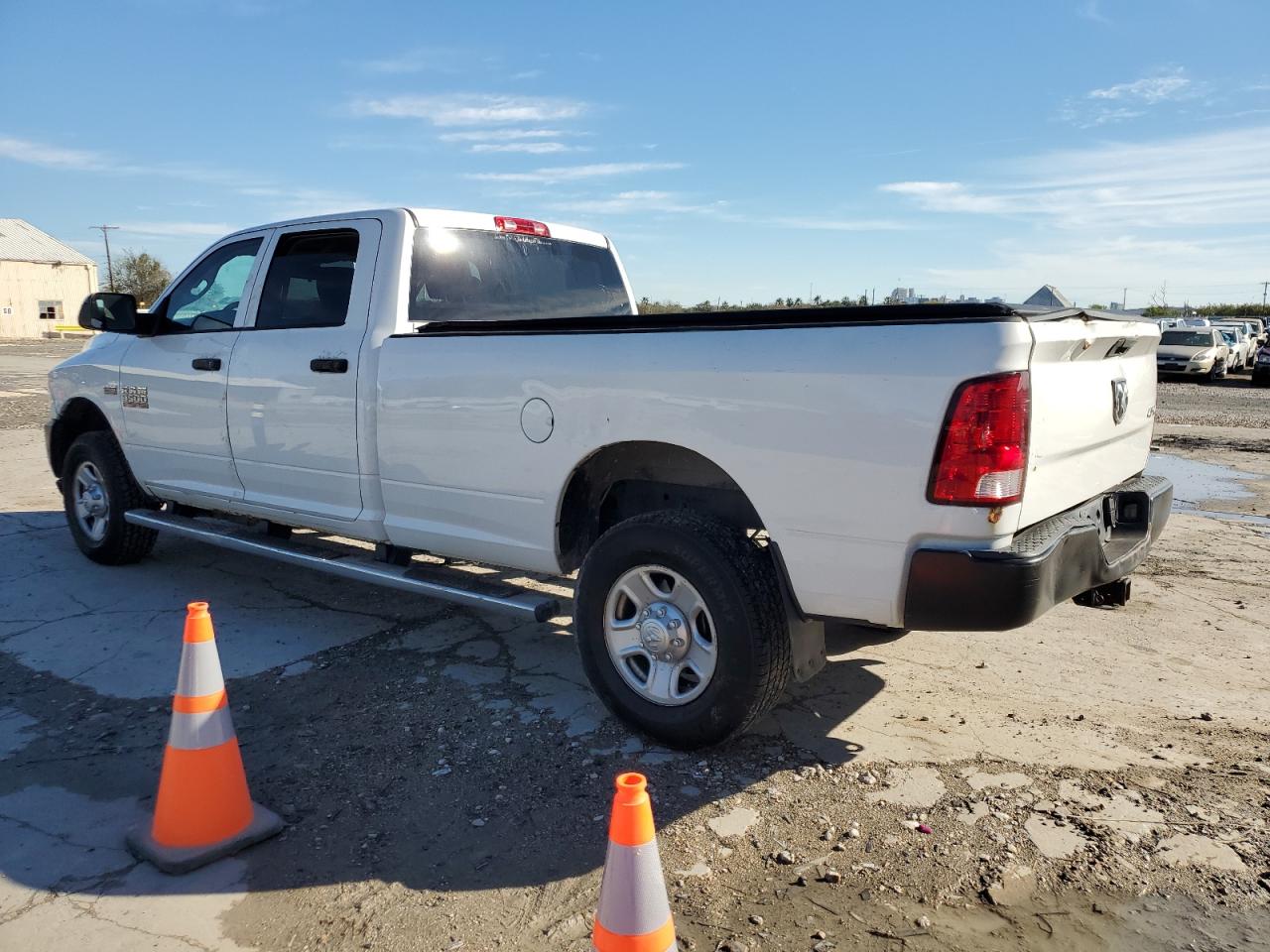 2015 RAM 3500 - Image 3