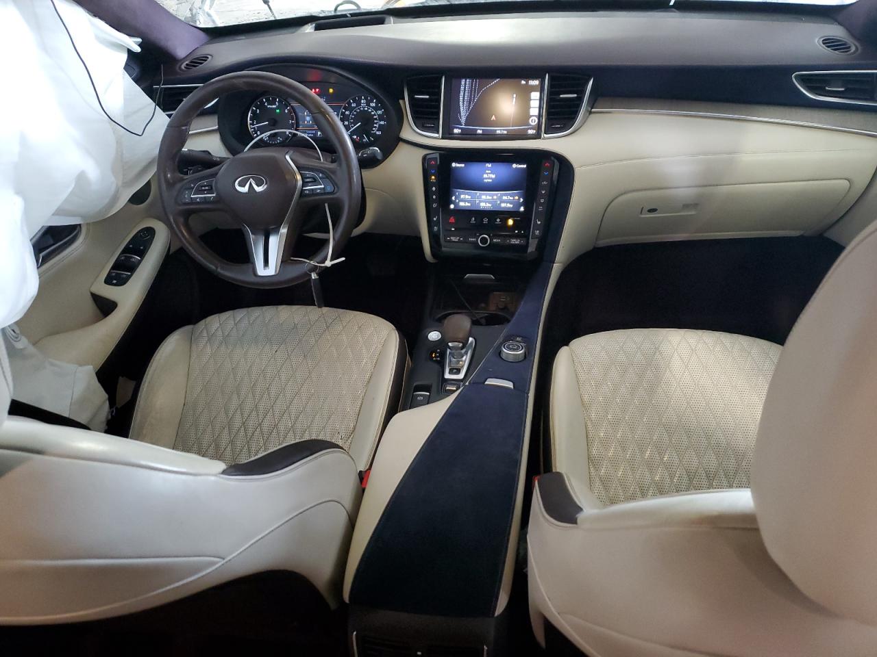 2019 Infiniti QX50 - Image 8