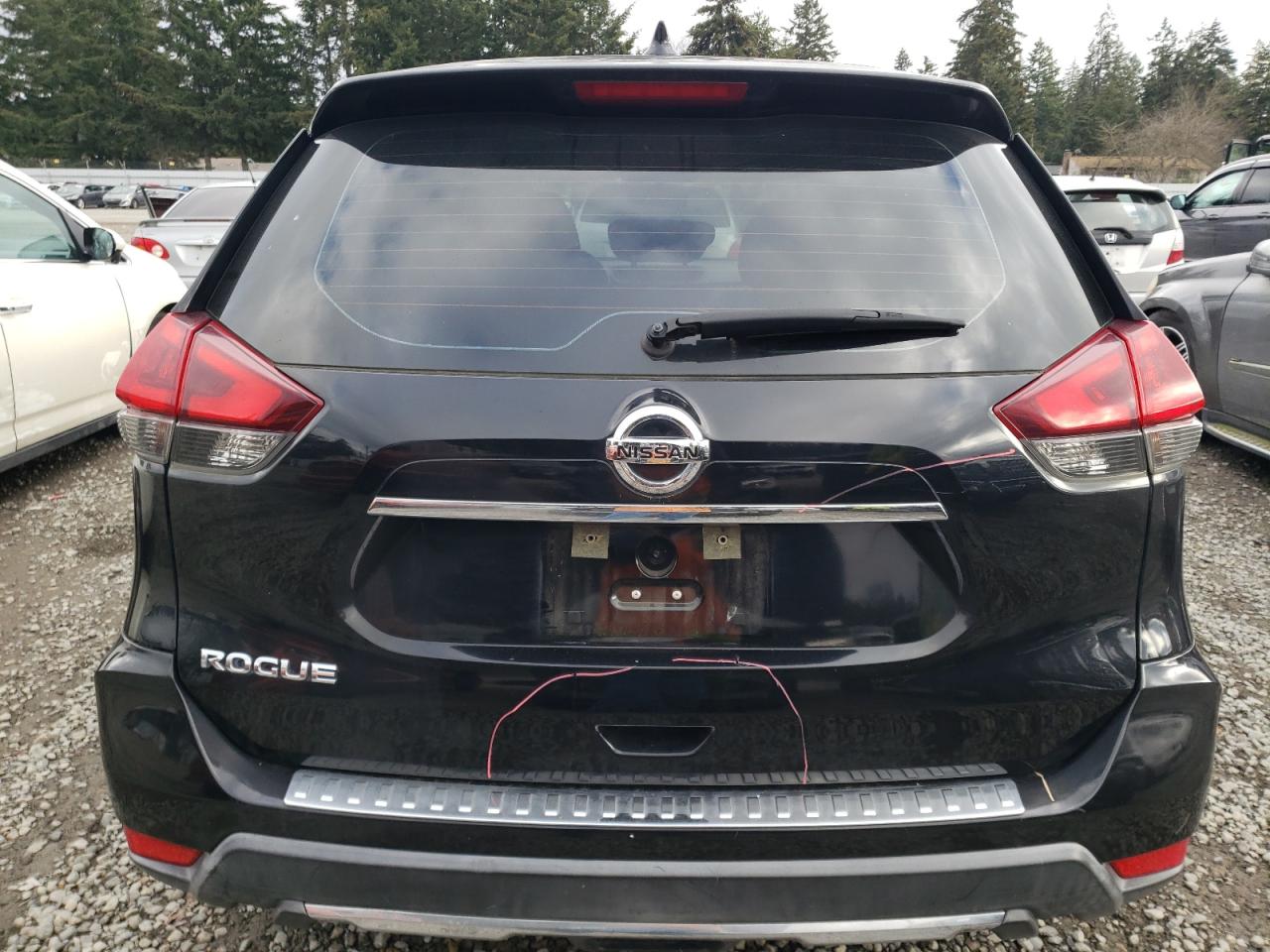 2018 Nissan Rogue - Image 6
