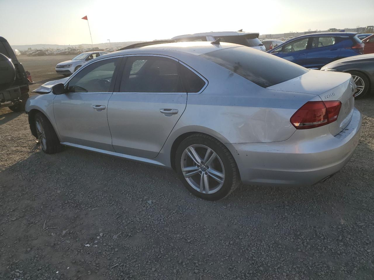 2015 Volkswagen Passat - Image 2