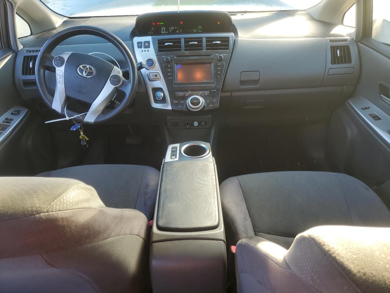 2012 Toyota Prius - Image 8