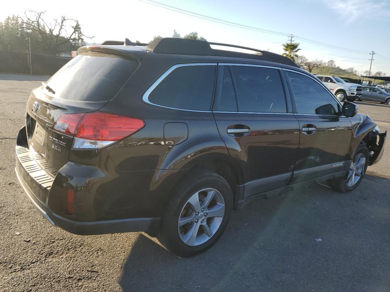 2013 Subaru Outback - Image 3