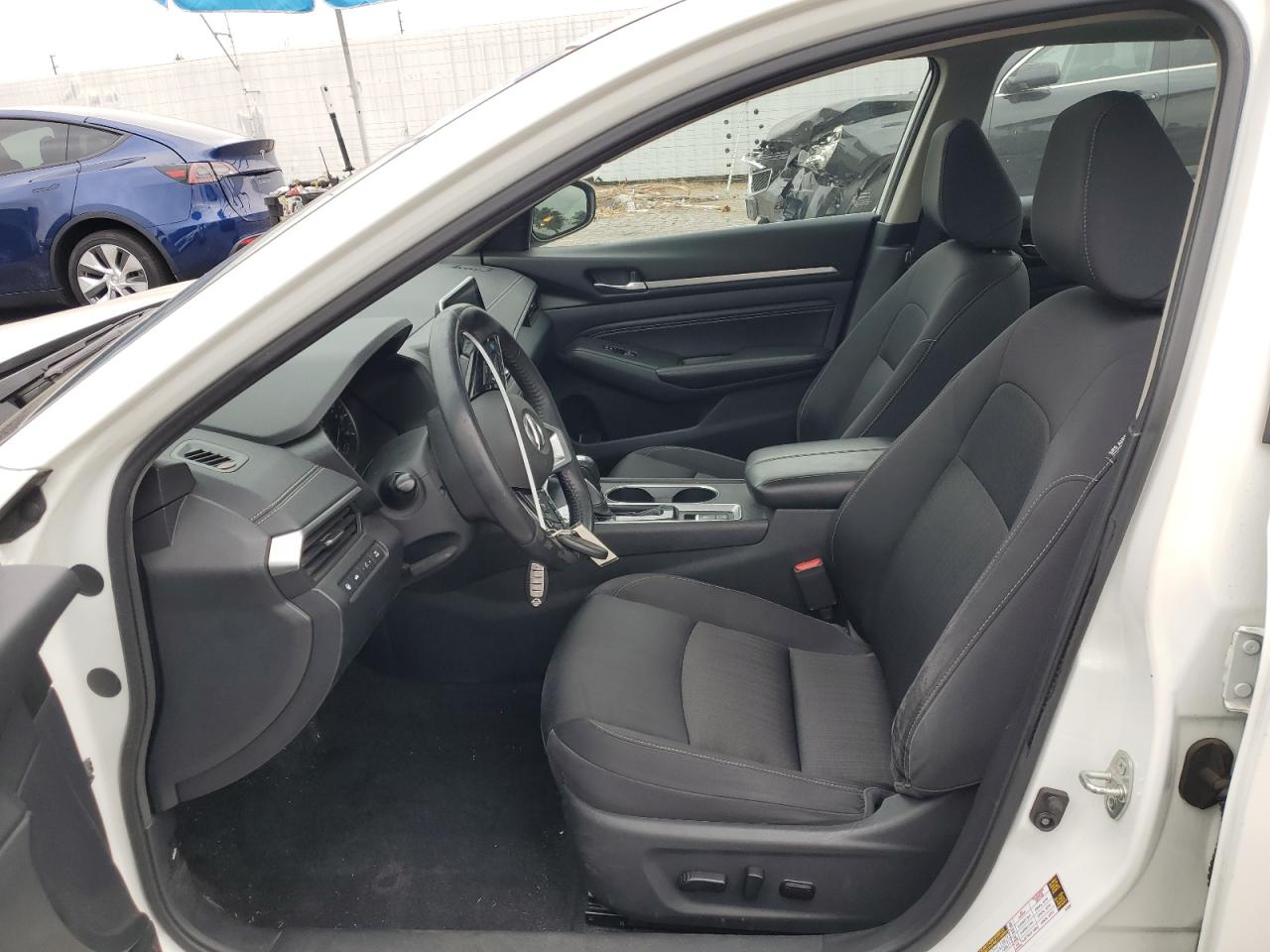 2019 Nissan Altima - Image 7