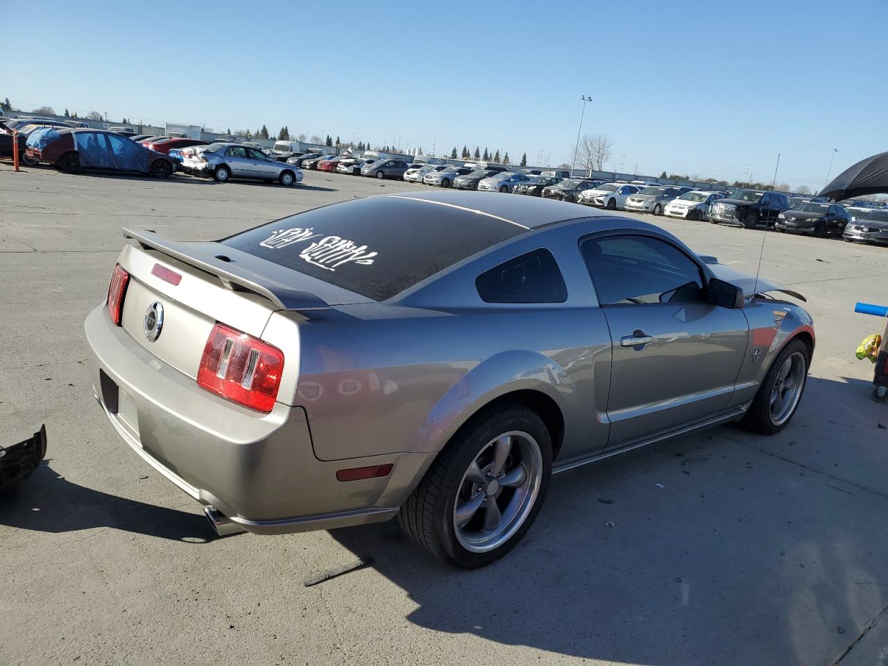 2009 Ford Mustang - Image 3