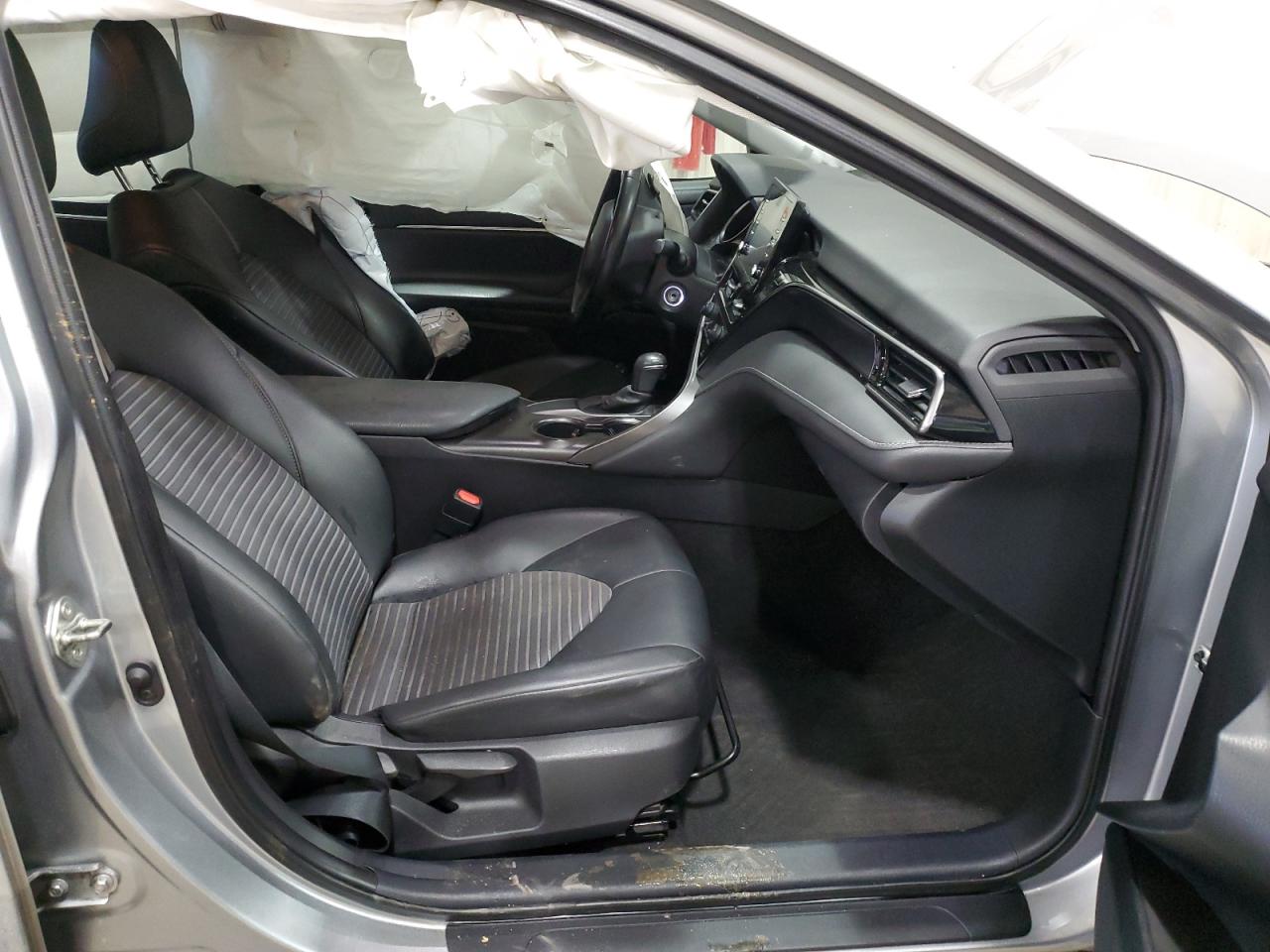 2021 Toyota Camry - Image 7