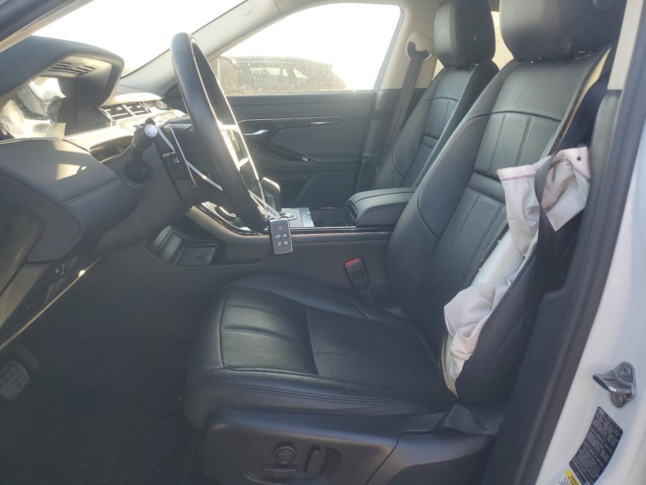 2023 Land Rover Range Rover - Image 7