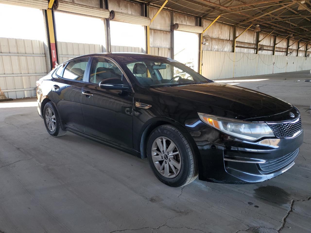 2018 Kia Optima - Image 4