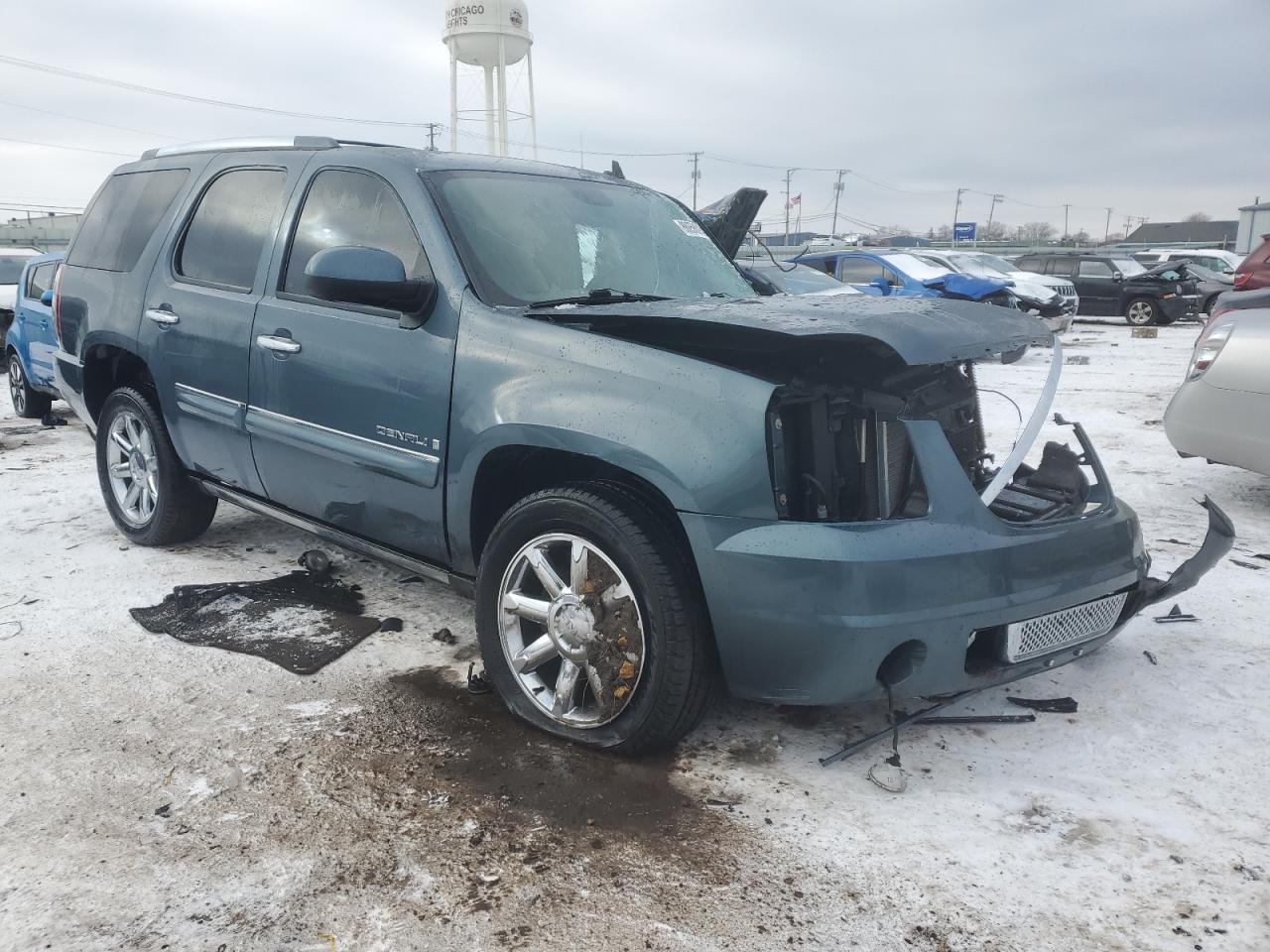 2008 GMC Yukon - Image 4