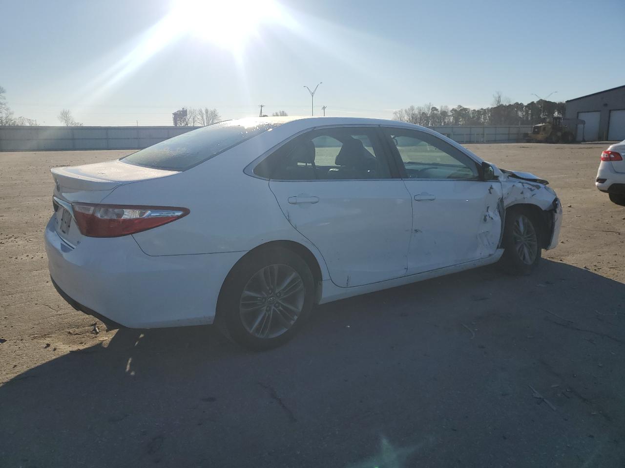 2016 Toyota Camry - Image 3