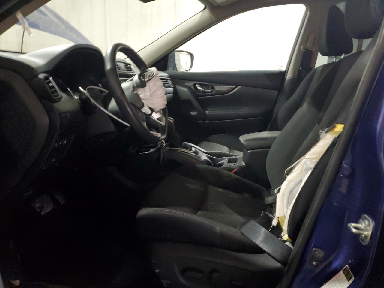 2020 Nissan Rogue - Image 7