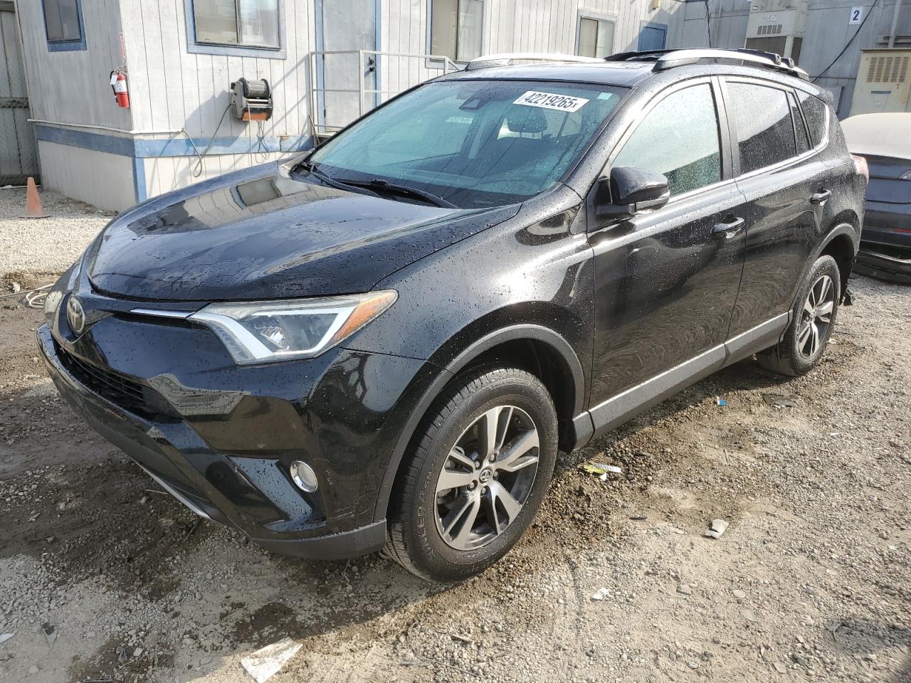 2017 Toyota RAV 4 - Image 1