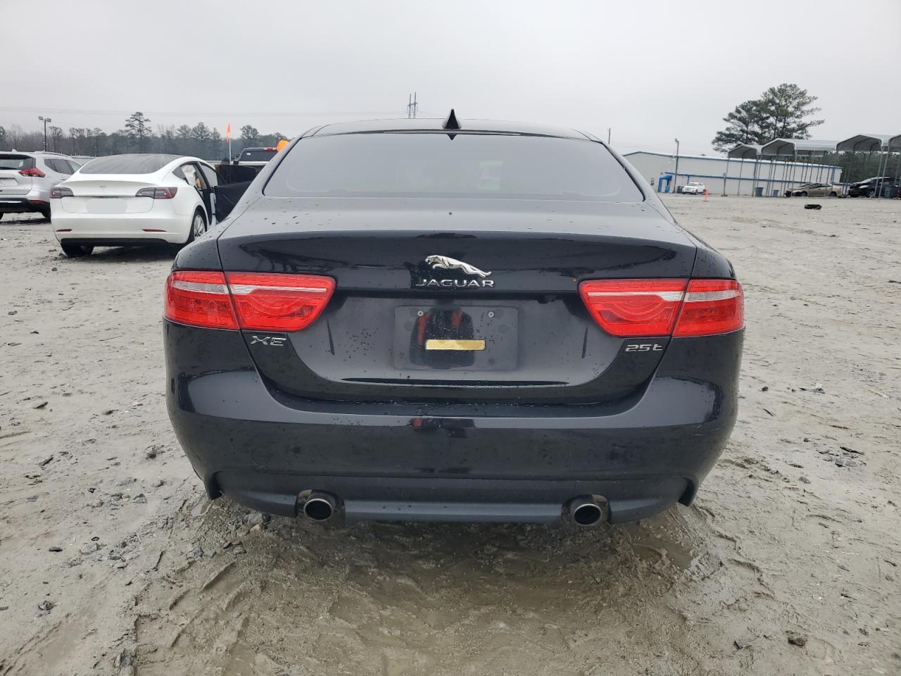 2017 Jaguar XE - Image 6