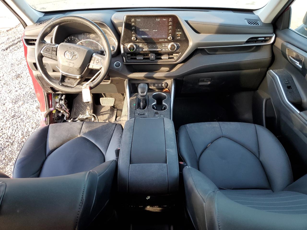 2021 Toyota Highlander - Image 8