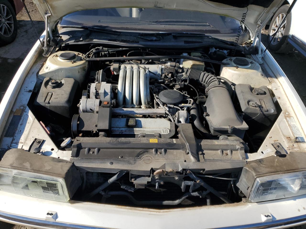 1990 Cadillac Allante - Image 11