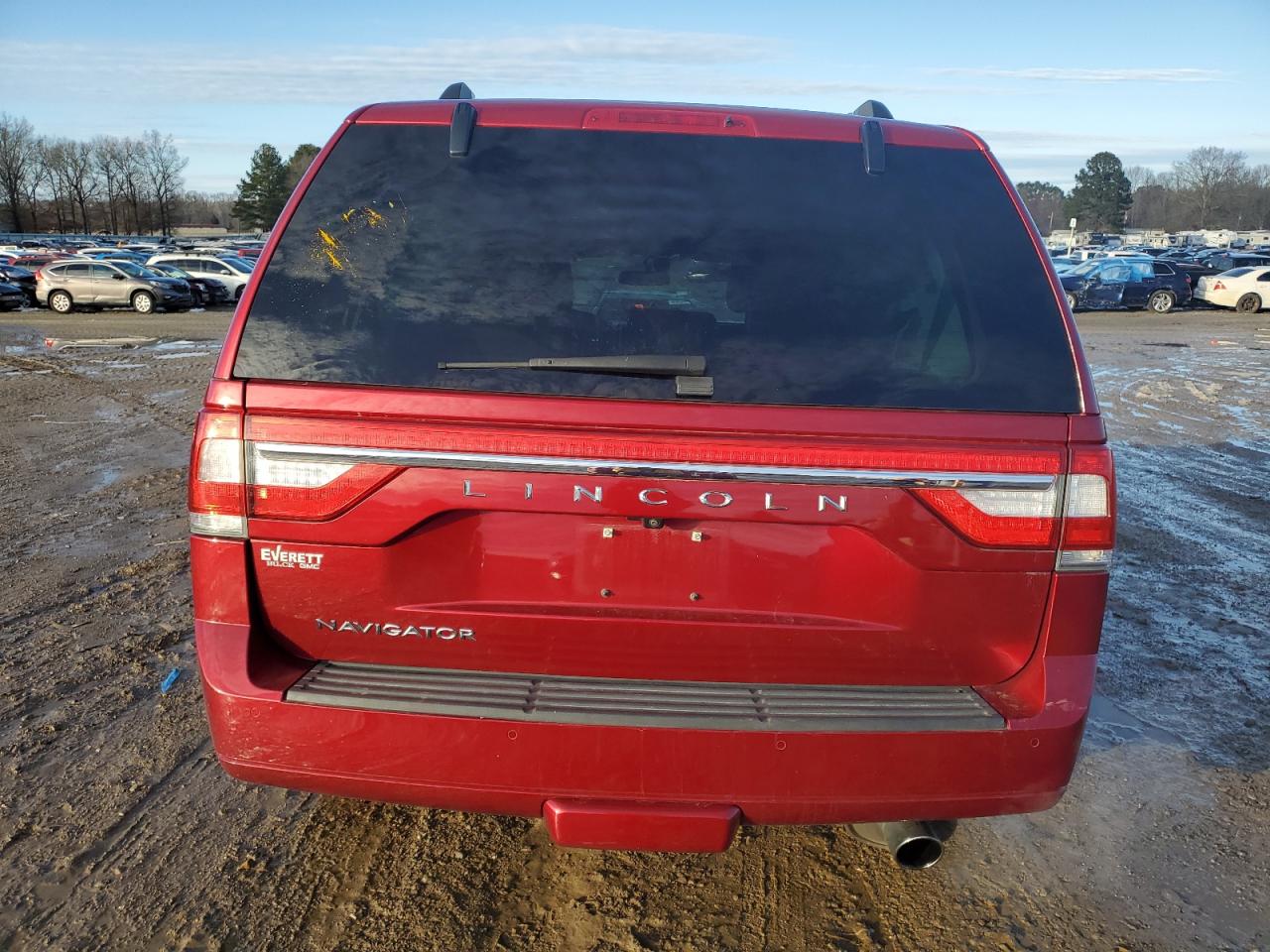 2017 Lincoln Navigator - Image 6