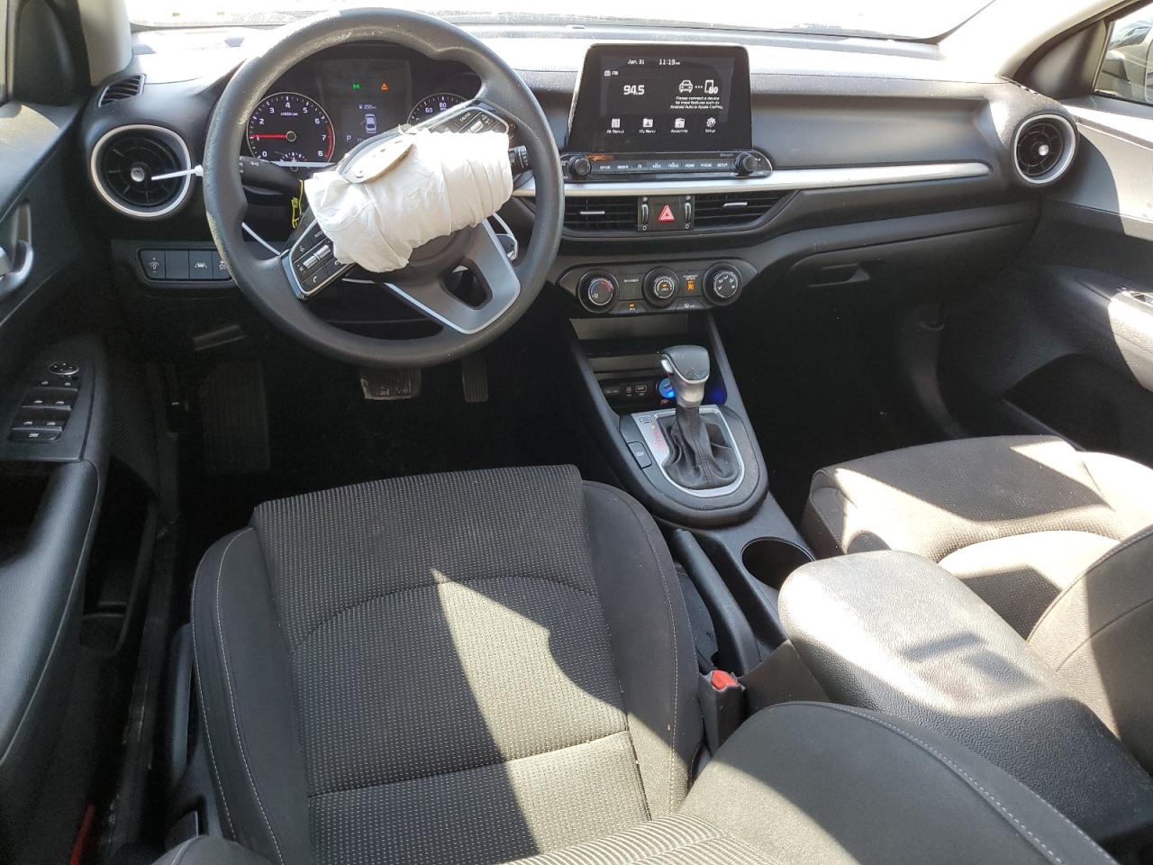 2020 Kia Forte - Image 8