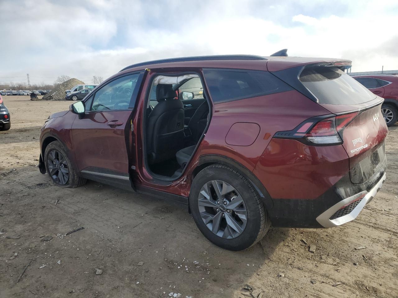 2024 Kia Sportage - Image 2
