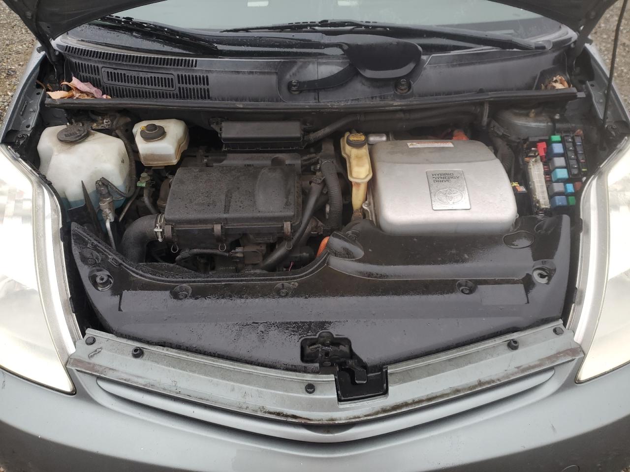 2004 Toyota Prius - Image 12