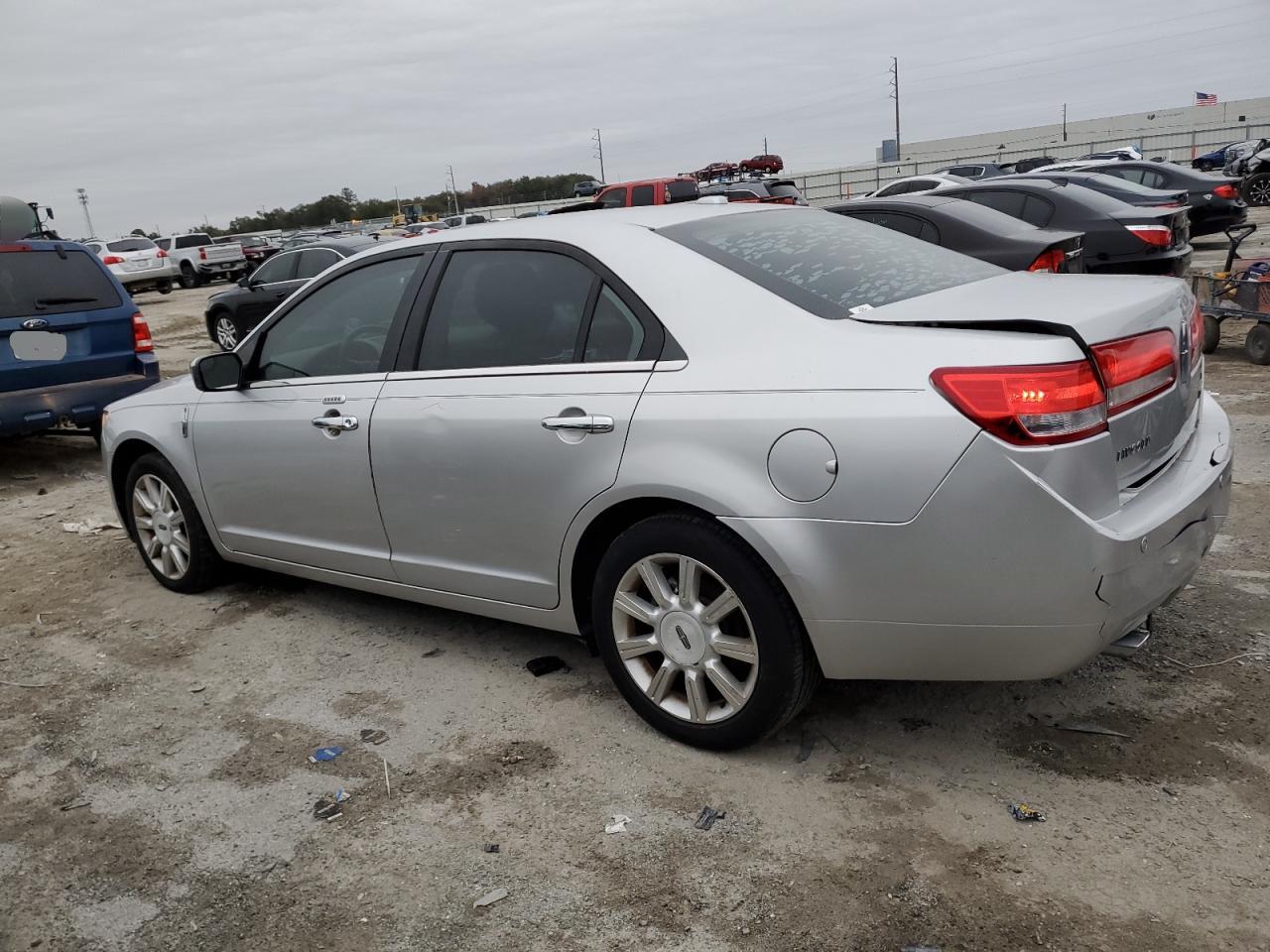 2011 Lincoln MKZ - Image 2