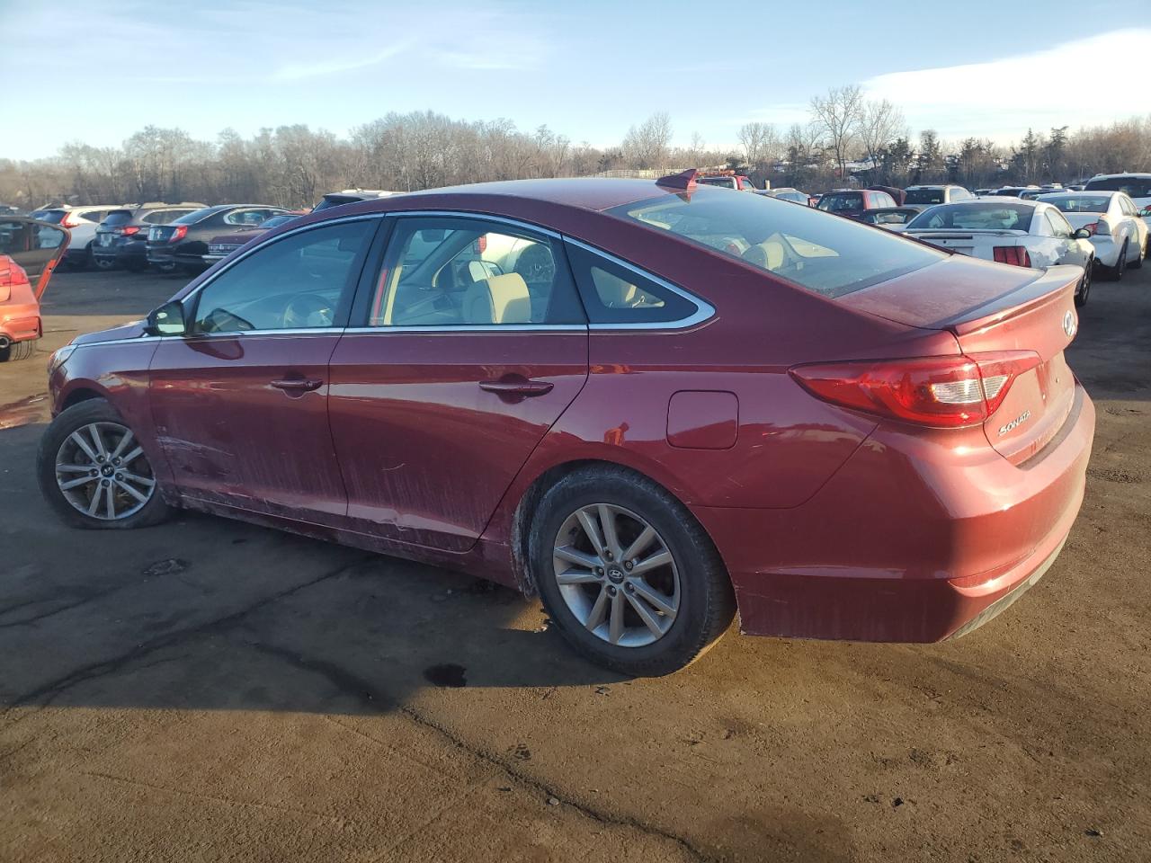 2016 Hyundai Sonata - Image 2
