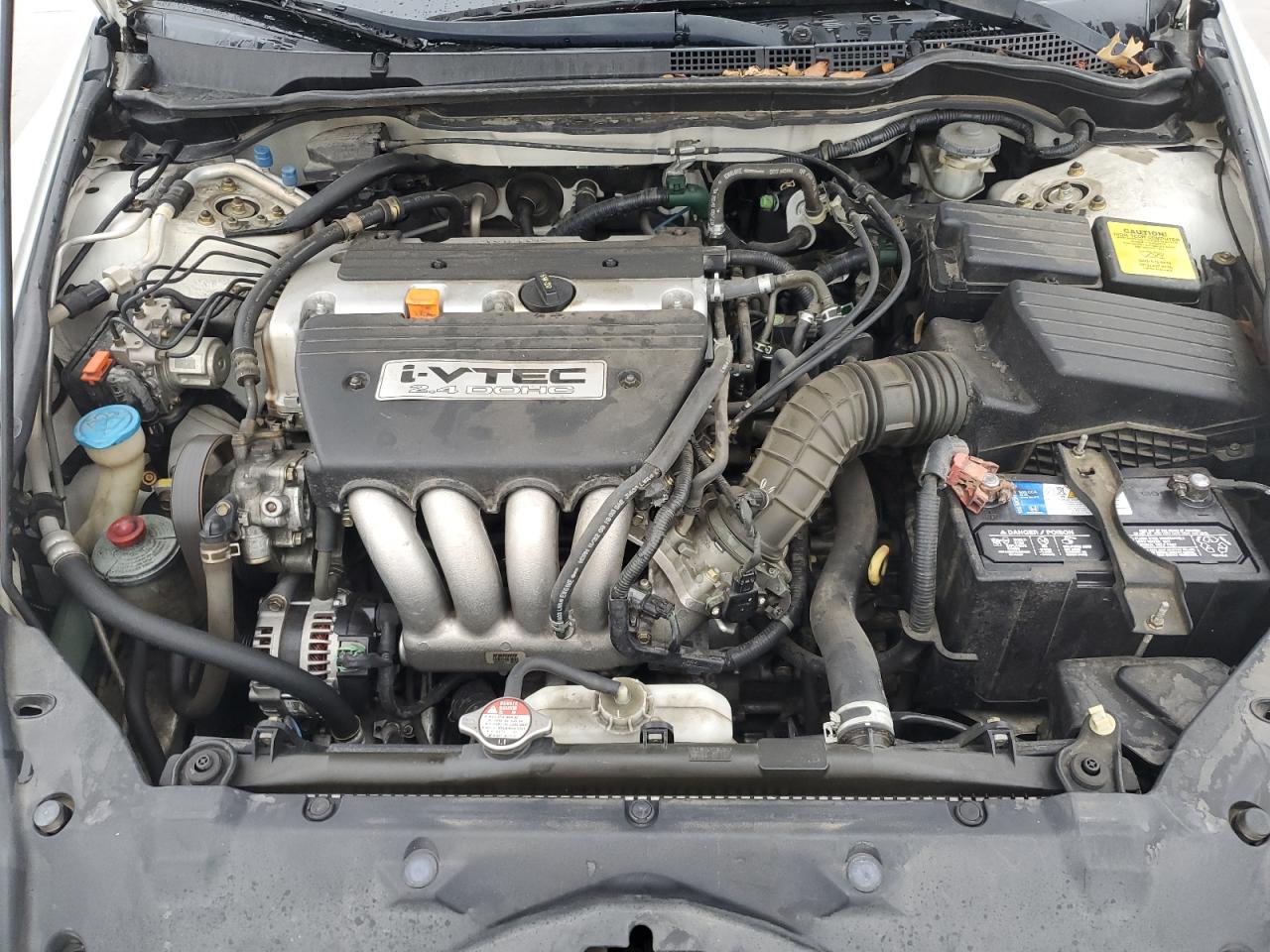 2004 Honda Accord - Image 11