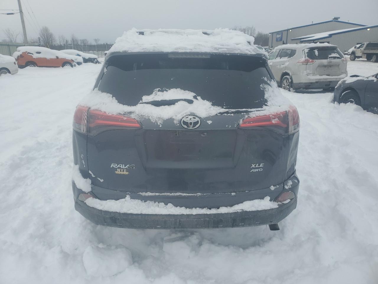 2016 Toyota RAV 4 - Image 6