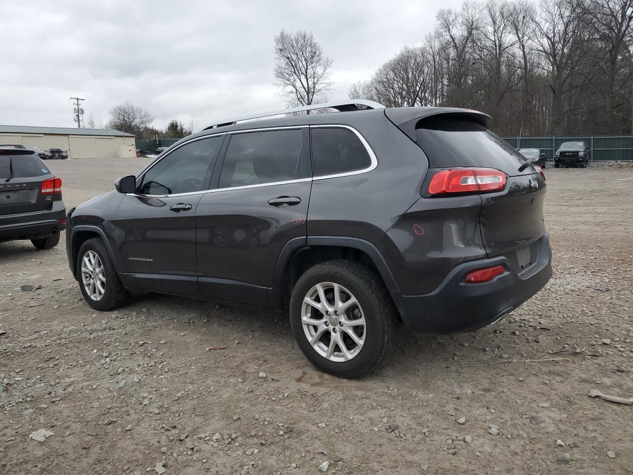 2015 Jeep Grand Cherokee - Image 2